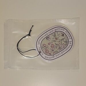 Car freshener Paris 5e